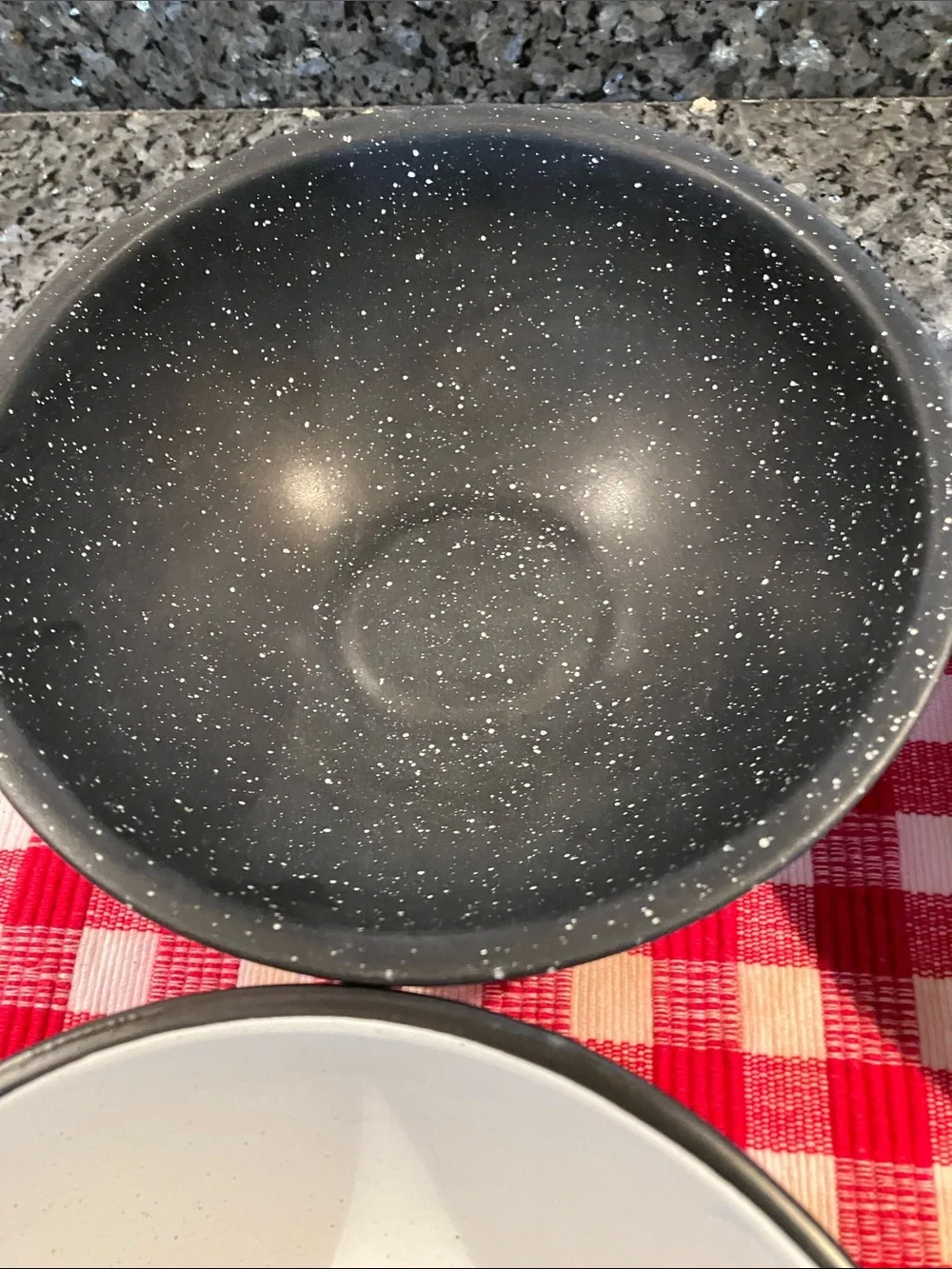 Enamelware Bowls 2 White, 2 Black, 7 1/2” Across x 3”, each 1 1/2 Pints